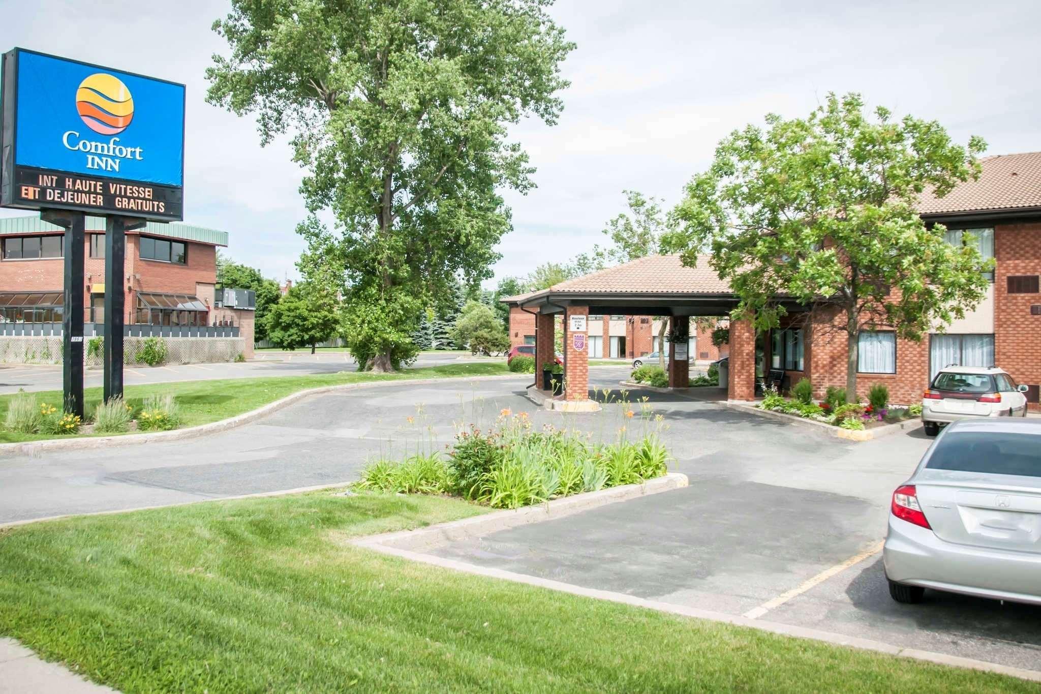 Comfort Inn South Brossard Exterior photo