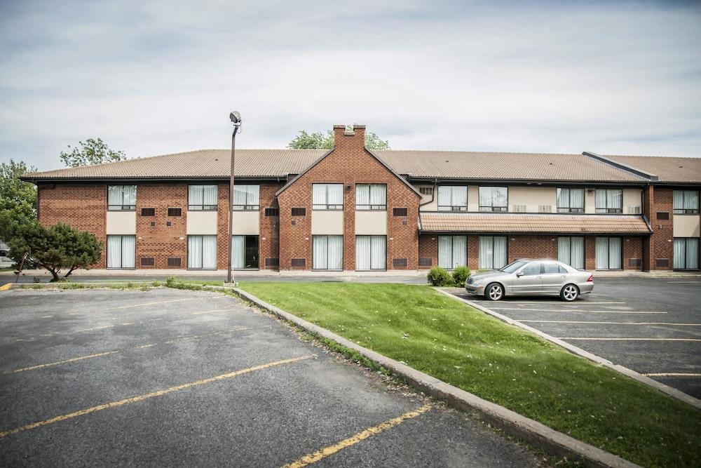 Comfort Inn South Brossard Exterior photo